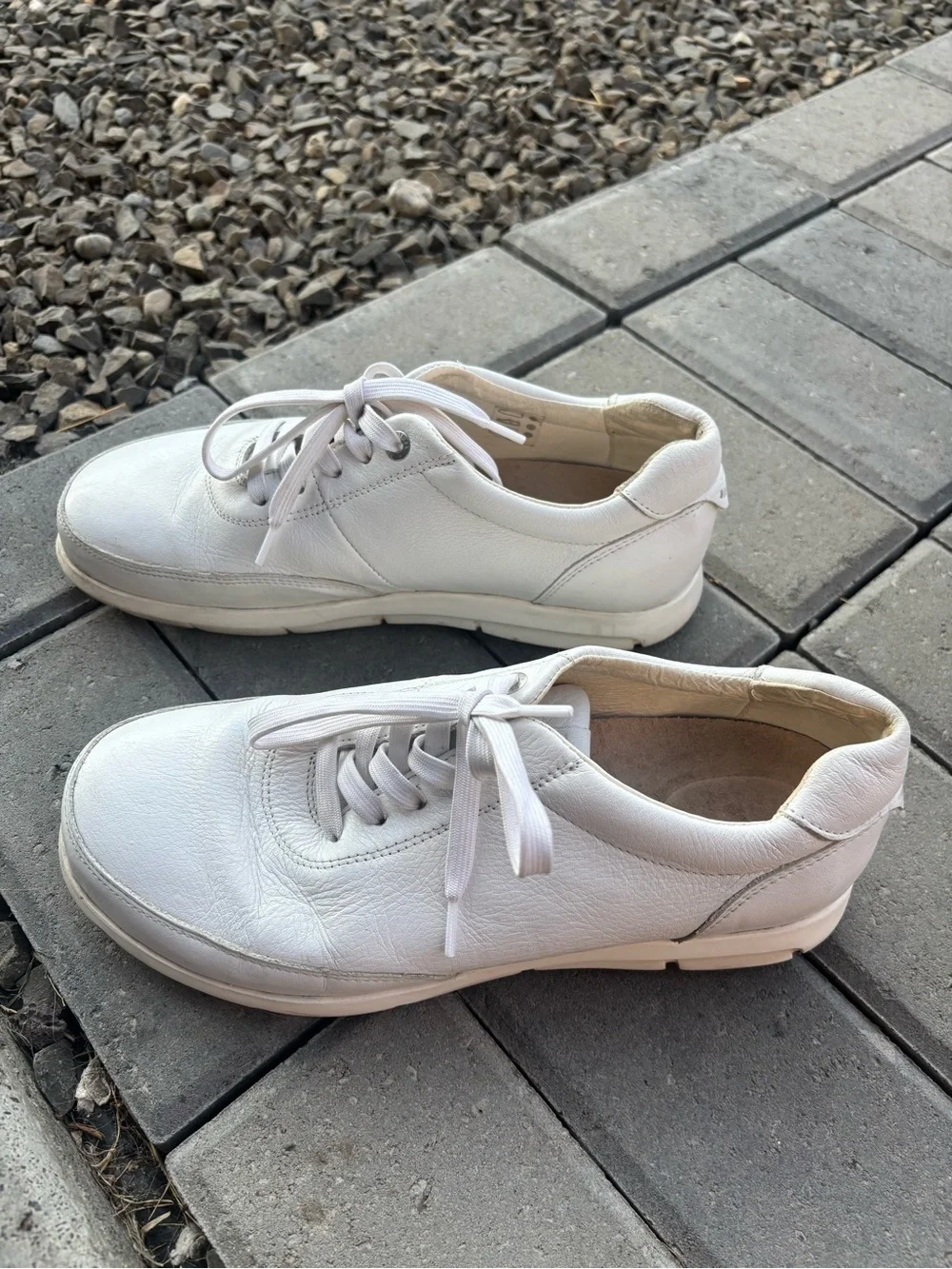 Birkenstock Bend Low Top White Pebbled Leather Lace Up Sneakers Size 39